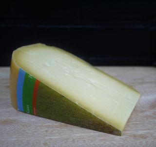 Groninger Blaarkop kaas jong